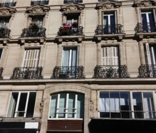Bureau privé 12 m² 2 postes Location bureau Rue de Turbigo Paris 75001 - photo 2
